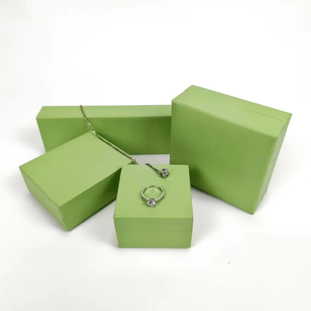 Minimalistic Style Jewelry Box(1)