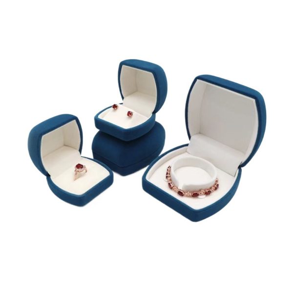 Premium Velvet Arch Jewelry Box