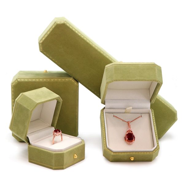 Creative Premium Velvet Octagonal Jewelry Box