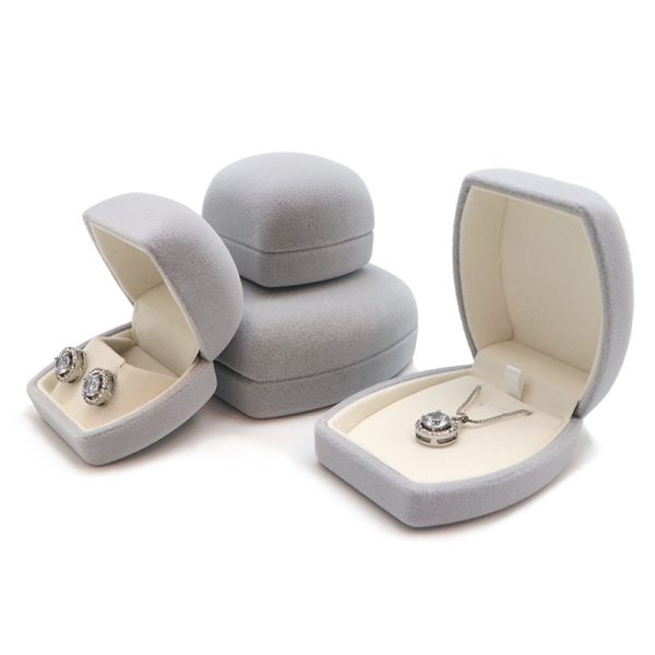 Premium Velvet Arch Jewelry Box