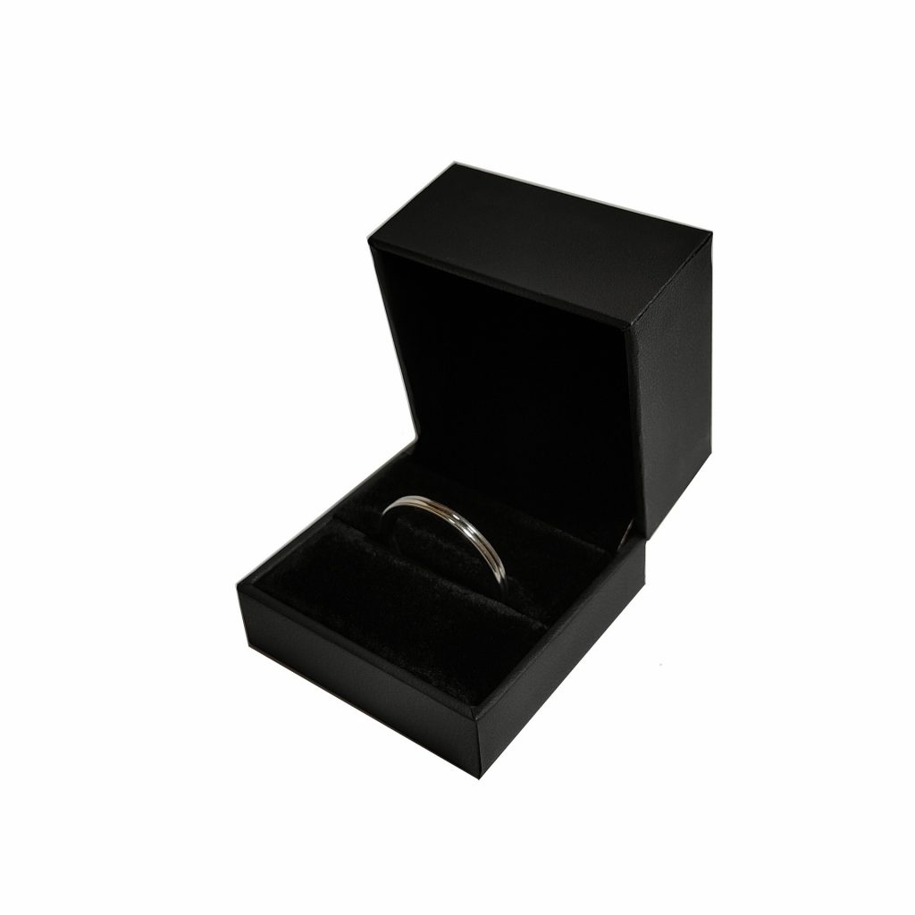 Minimalist Men's Black Custom Ring Jewelry Box