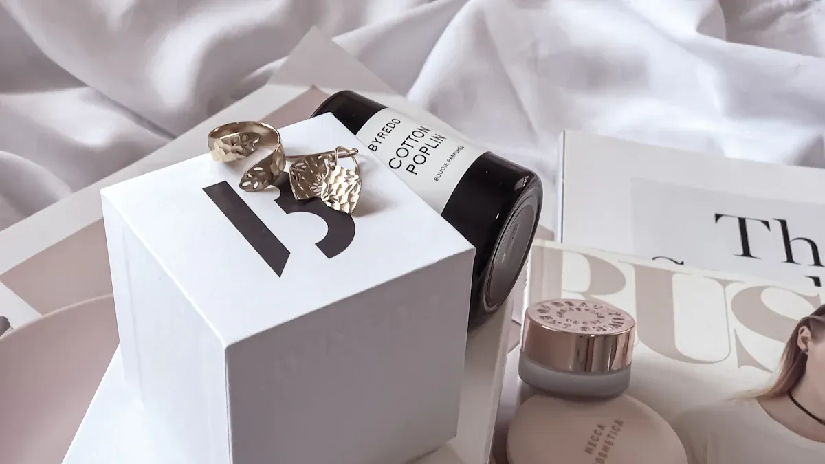 Materials and Finishes for Luxury Jewelry Packaging