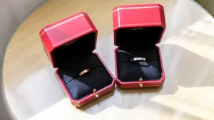 How to Choose the Perfect Leather Jewelry Box Materials, Styles, and Care Tips