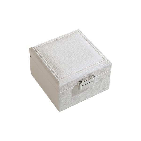 Elegant Diamond Necklace Box in White Faux Leather