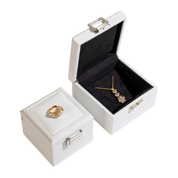 Elegant Diamond Necklace Box in White Faux Leather