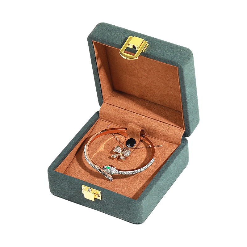 Elegant Velvet Boxes for Bracelets