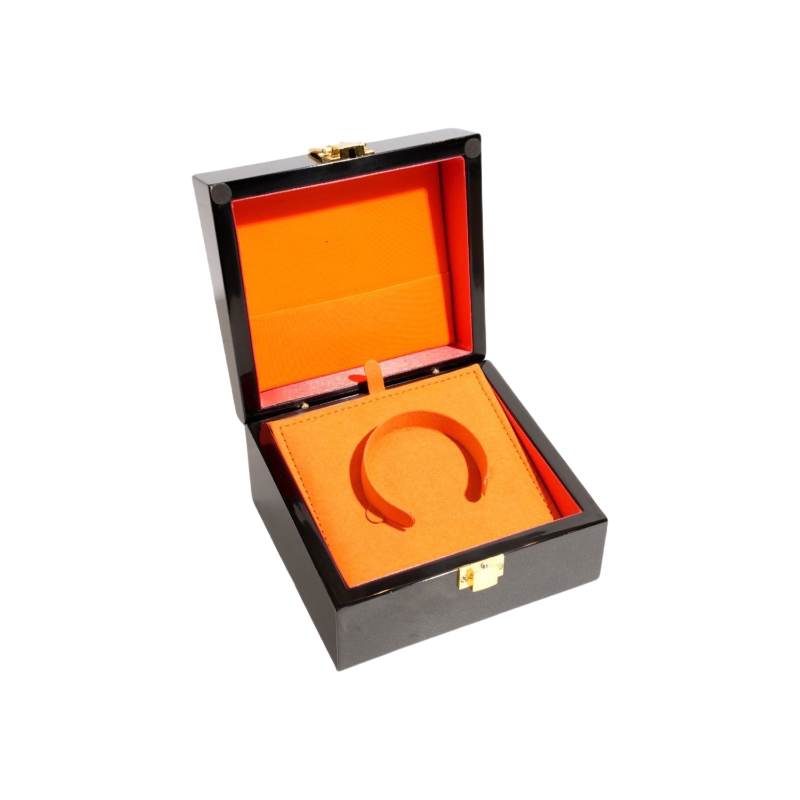 Luxury Bracelet Box with Gloss Finish and Lock Closure