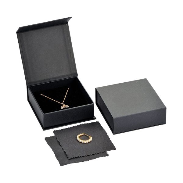 Premium Magnetic Closure Box of Necklace for Elegant Jewelry Display