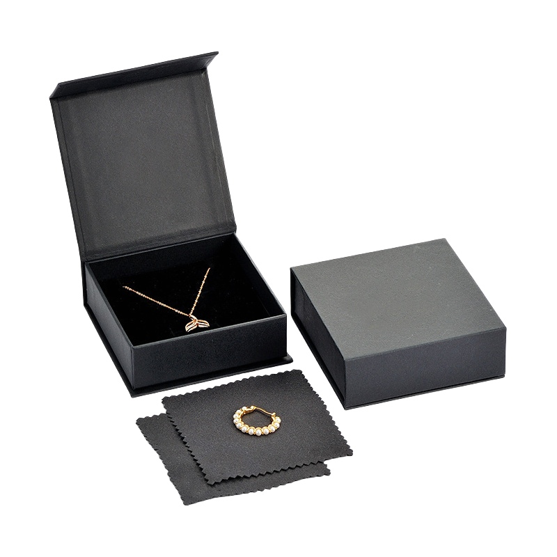 Premium Magnetic Closure Box of Necklace for Elegant Jewelry Display