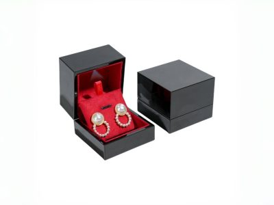 The Complete Guide to Lacquer Finishes for Jewelry Boxes
